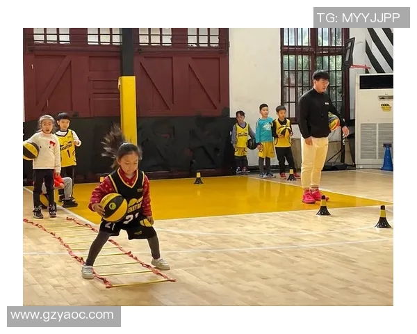 篮球明星曲阳的成长之路与辉煌成就揭秘